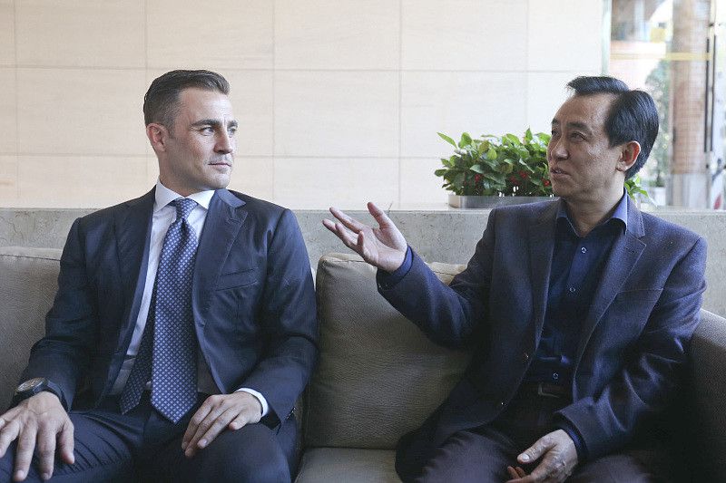 上半场克罗斯助攻迪亚斯破门，皇马暂时1-0格拉纳达；下半场罗德里戈建功，最终皇马2-0格拉纳达，积分来到38分，继续领跑西甲。
